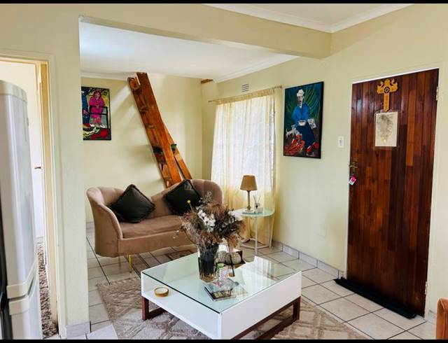 2 BEDROOM APARTMENT FOR SALE IN SHARONLEA
